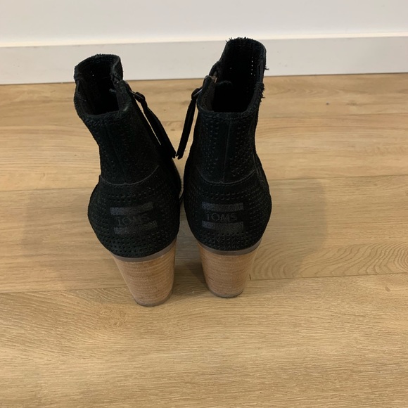 TOMS Booties US Size 7 - Picture 4 of 5